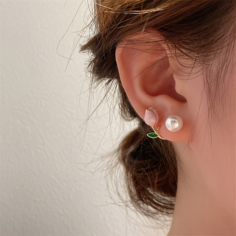 Sweet Tulip Stud Earrings with Pearl Accent