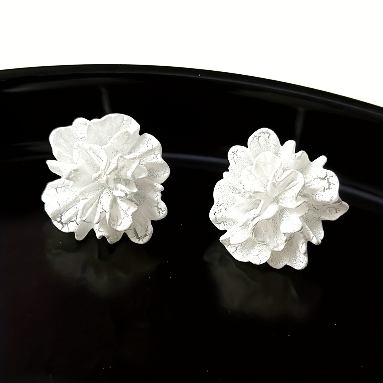 Vintage White Floral Stud Earrings