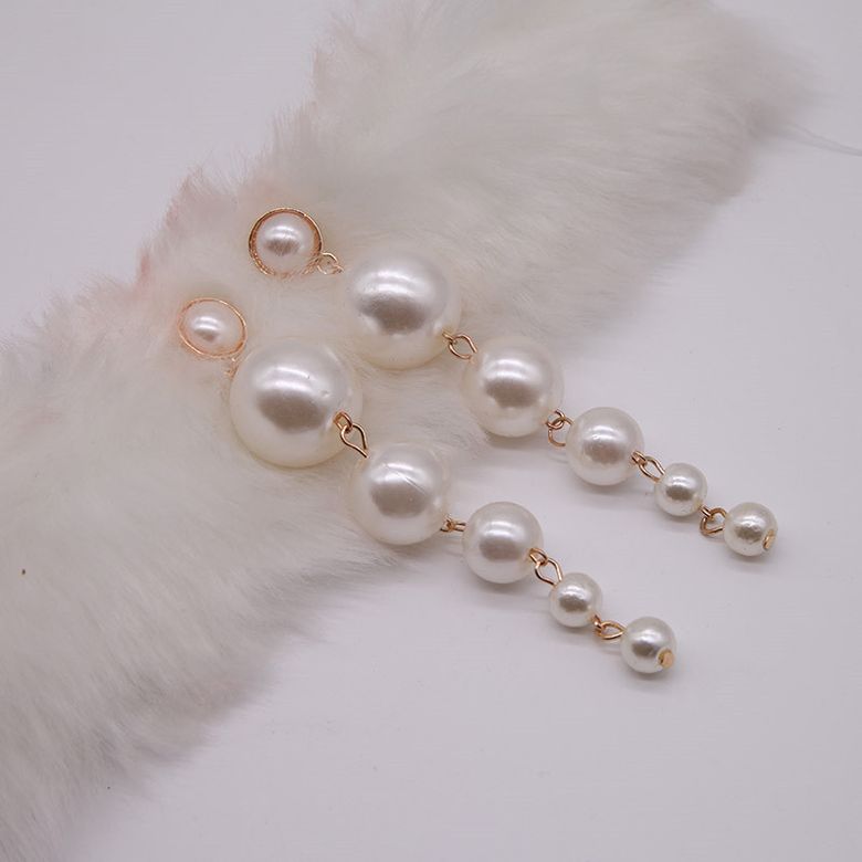 Ethereal Embrace Geometric Imitation Pearl Drop Earrings